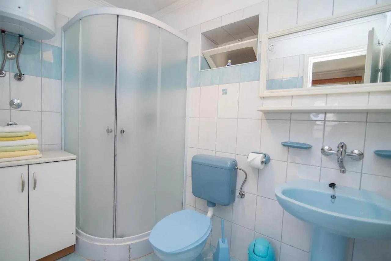 Apartments With A Parking Space Veli Losinj, Losinj - 21185 Croatia