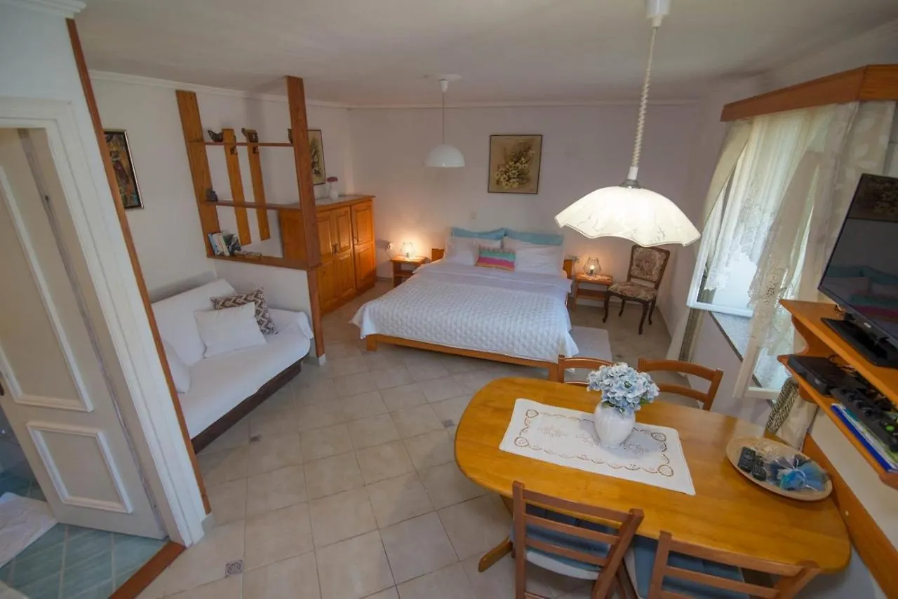 Apartments With A Parking Space Veli Losinj, Losinj - 21185