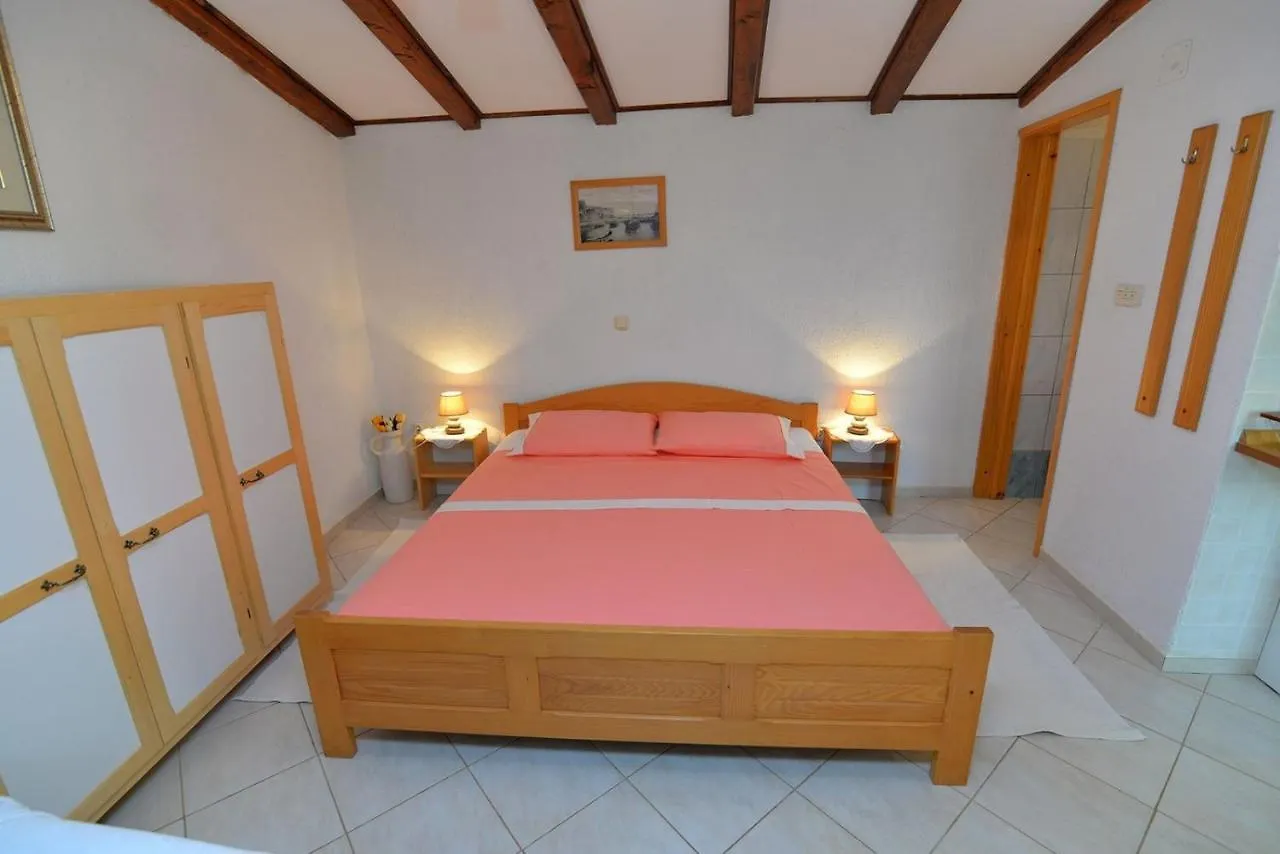 Apartments With A Parking Space Veli Losinj, Losinj - 21185