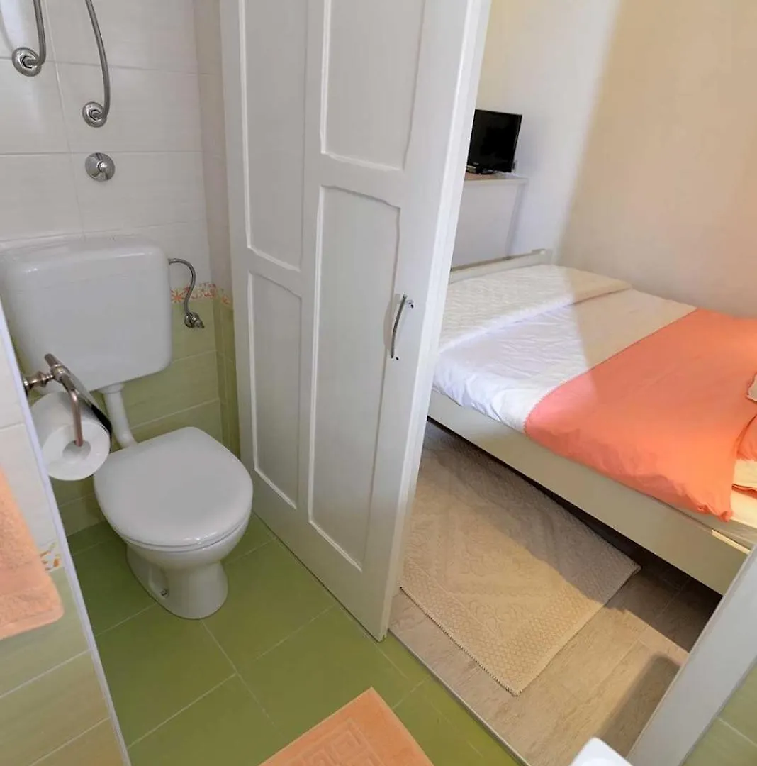 Apartments With A Parking Space Veli Losinj, Losinj - 21185