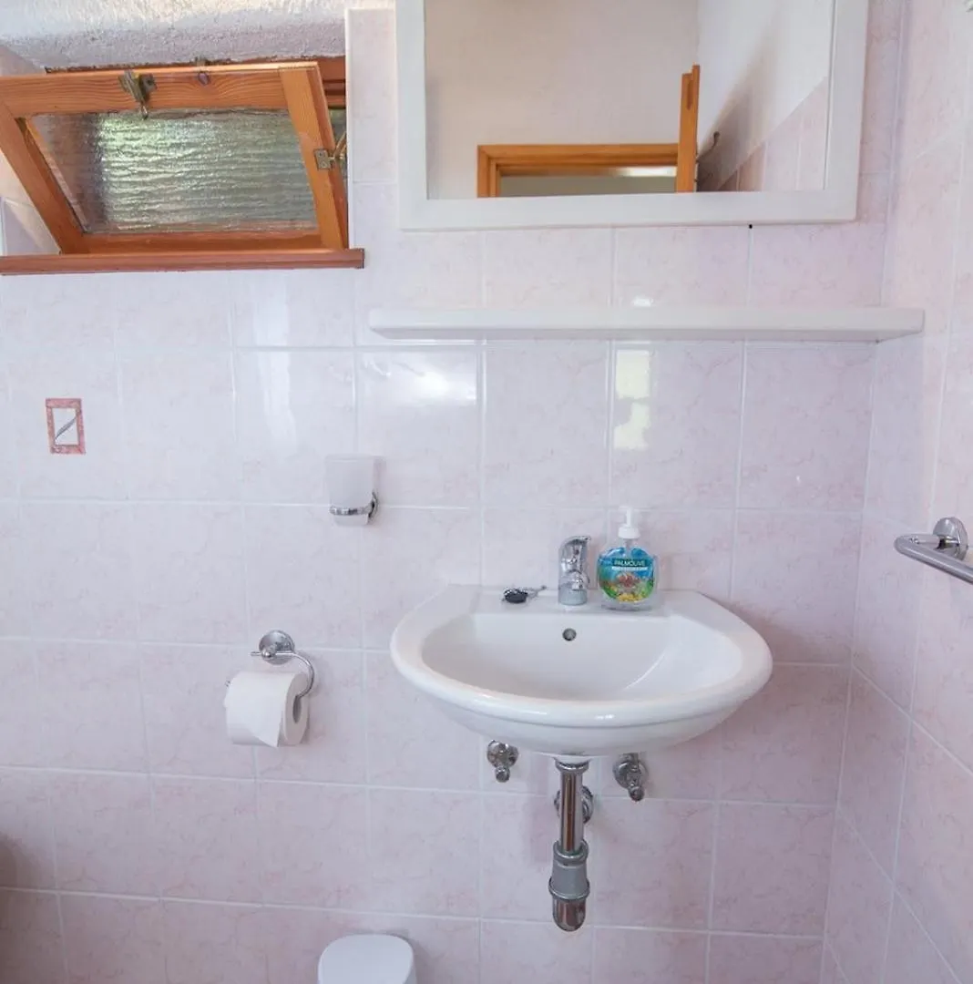 Apartments With A Parking Space Veli Losinj, Losinj - 21185